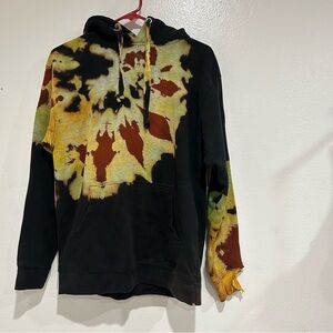 Vintage Black and Yellow Tie-Dye Sweatshirt Medium